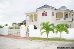 Ocho Rios OceanView Villa: Free night | Ocho Rios /Tower Isle, Jamaica Vacation Rentals | Discovery Bay, Jamaica