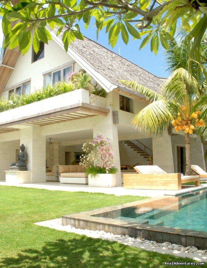 Front View Noon | Seminyak5 Bedroom Private Villa - Casa Mateo, Bali | Image #10/11 | 