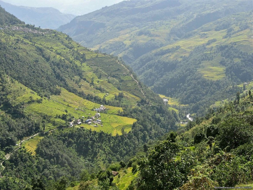 Hille village (1,500 m) | Annapurna  Circuit  Trek Nepal | Image #16/21 | 