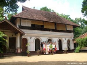 Houseboat + Heritage Stay - Package Tour In Kerala Photo