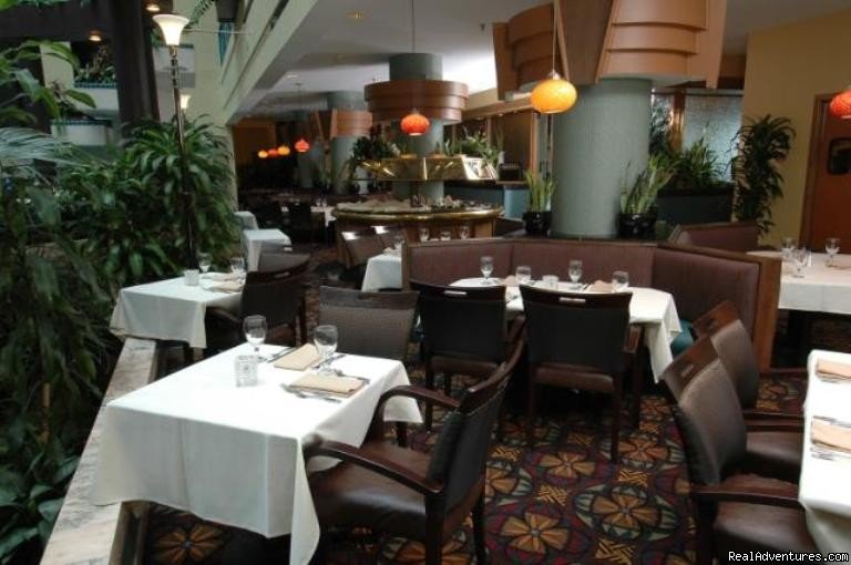 Woolley's Restaurant | Embassy Suites Hotel Minneapolis-Airport | Image #5/8 | 