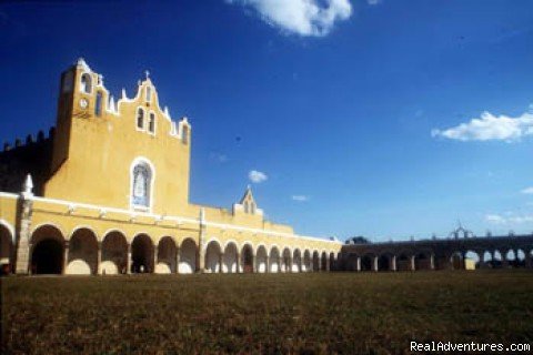Excursion to Izamal, Yucatan | Institute of Modern Spanish | Merida, Mexico | Language Schools | Image #1/1 | 