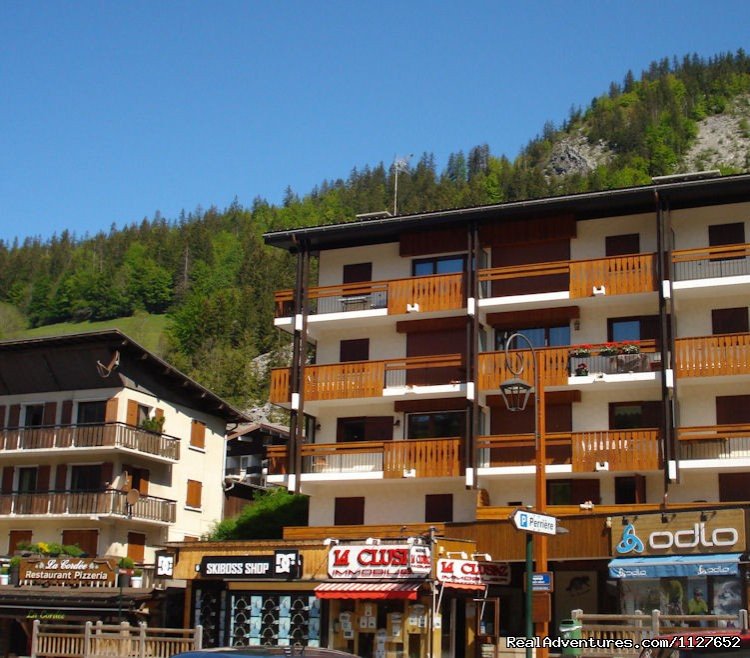 Apartment in the village centre | Ski and Summer Breaks in La Clusaz | Image #8/13 | 