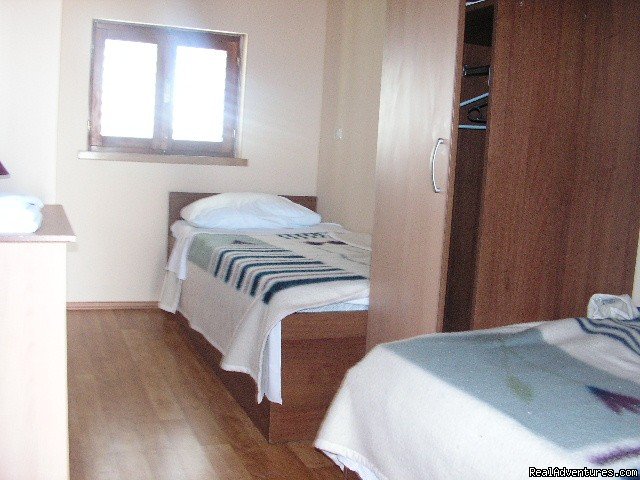 bedroom 2 | Cavtat apartments for rent FAMILLY | Image #3/6 | 
