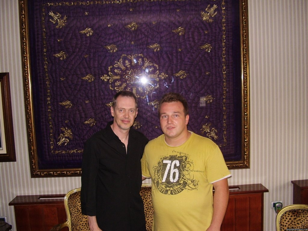 Steve Buscemi with Hotel manager | Luxury stay in Sarajevo | Image #12/16 | 
