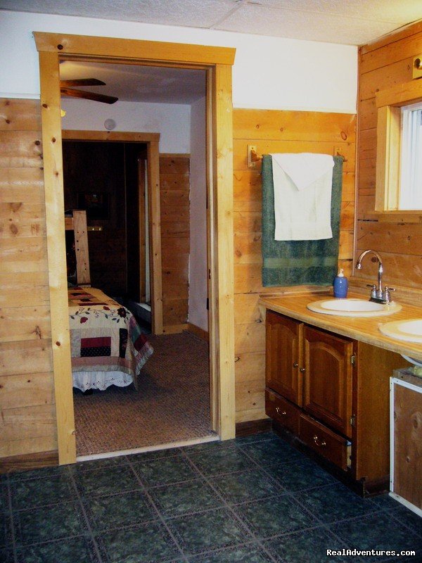 Bunk House Handicapped Bathroom & Bedrooms | R & R Dude Ranch a year round Country Getaway | Image #12/23 | 