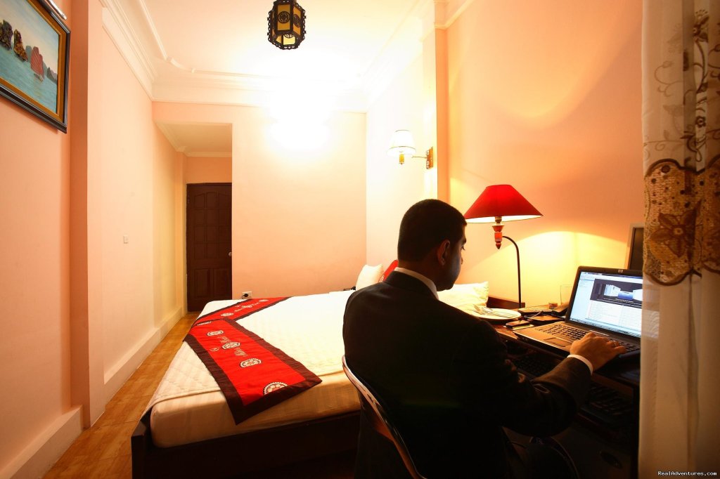 Deluxe room | Hanoi  Mikes Hotel  | Image #7/8 | 