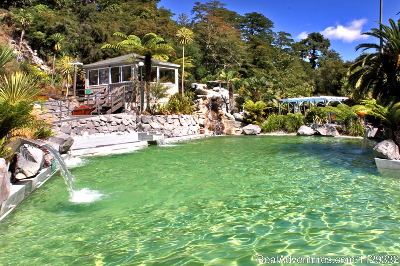 Hot pool- natural mineral water | Taupo DeBretts Spa Resort | Image #6/21 | 
