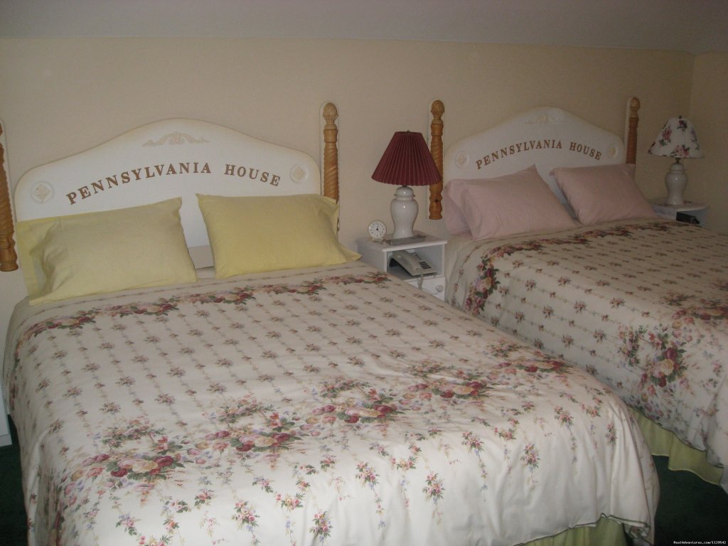 Twin Room with two King Size Beds with Un-suite | Pennsylvania House B&B | Image #3/18 | 