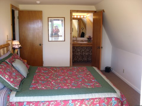 Bedroom in Big Brown | Image #14/19 | Riverfront Cabins on a Private 1400 acre ranch