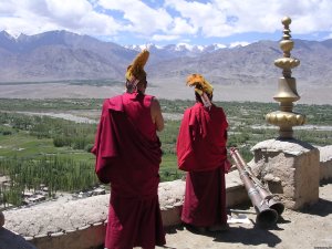 Explore Rich Buddhist Culture of Ladakh Himalaya | Leh Ladakh, India Sight-Seeing Tours | Pakistan Sight-Seeing Tours