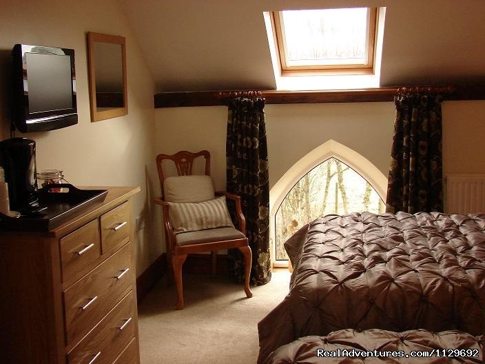 Room 4 Family Room | Biddulph's Best Bed and Breakfast Accommodation | Image #5/11 | 