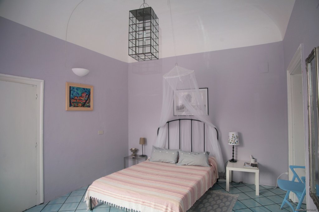 Small Ballaroom Bedroom | Ballaroom Charmy Apartment & Catering | Image #14/14 | 