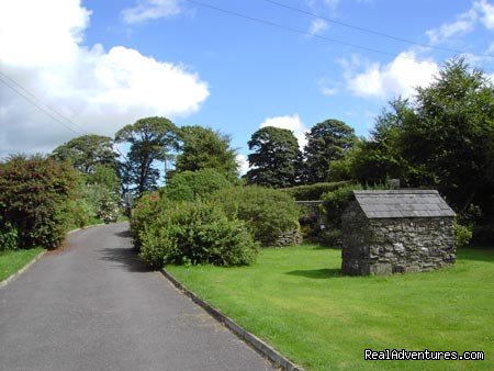 Garden | Luxury Castleoliver Coach House | Image #14/15 | 