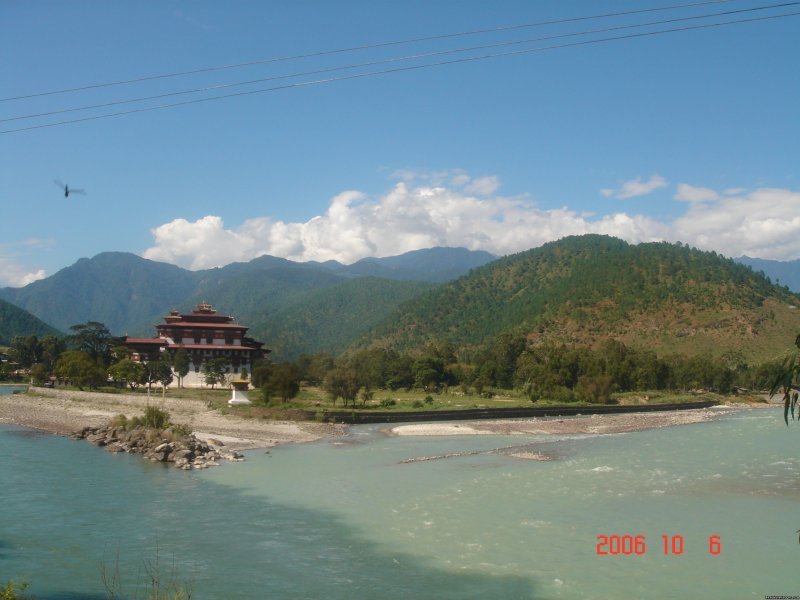 Bhutan | Tour & Treks in Darjeeling, Sikkim, Nepal, Bhutan | Image #7/25 | 