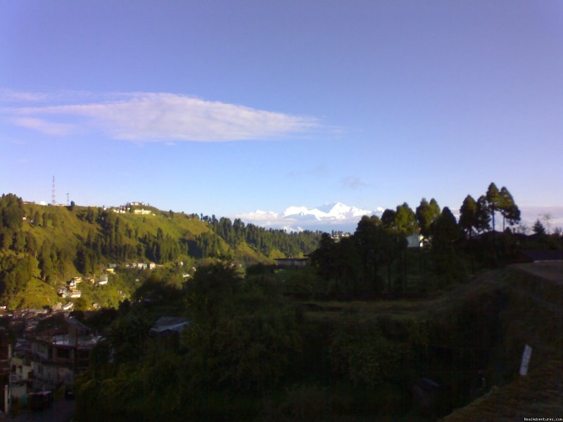 Back from Tiger Hill - Darjeeling | Tour & Treks in Darjeeling, Sikkim, Nepal, Bhutan | Image #4/25 | 