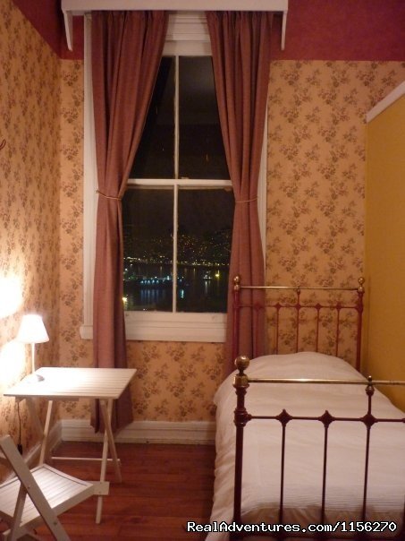 Flores single room. | Casa Hostal 199 Valparaíso best view, B & B | Image #9/10 | 