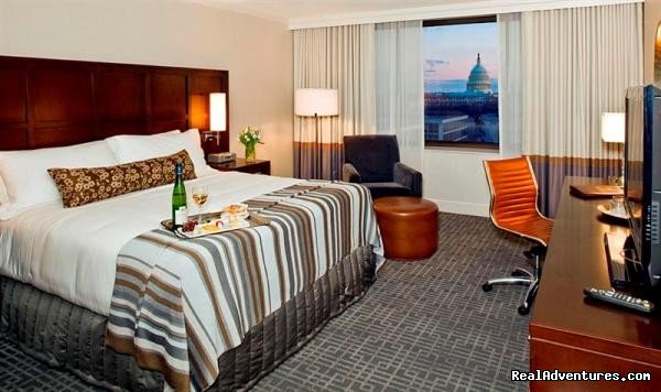 Deluxe King Room | Washington Court Hotel | Image #5/8 | 