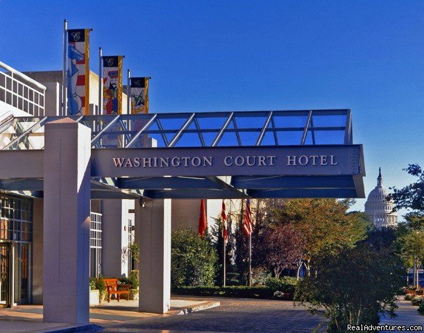 Front Entrance with US Capitol Building in Background | Washington Court Hotel | Image #8/8 | 