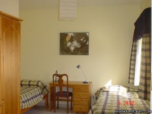 Home stay accommodation ideal for students | San Gwann, Malta Youth Hostels | Msida, Malta Youth Hostels