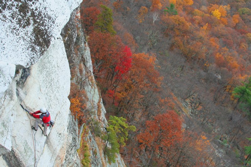 Rock climbing in the Gunks CCK 5.7+ | Mountain Skills Climbing Guides- rock/ice climbing | Image #3/19 | 
