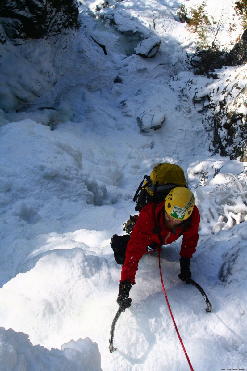 Roaring Brook Falls WI3+ Adirondacks | Mountain Skills Climbing Guides- rock/ice climbing | Image #10/19 | 