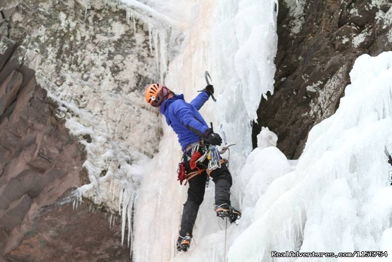 Ice climbing Little Black Dike WI4 Stoney Clove, Catskills | Mountain Skills Climbing Guides- rock/ice climbing | Image #19/19 | 