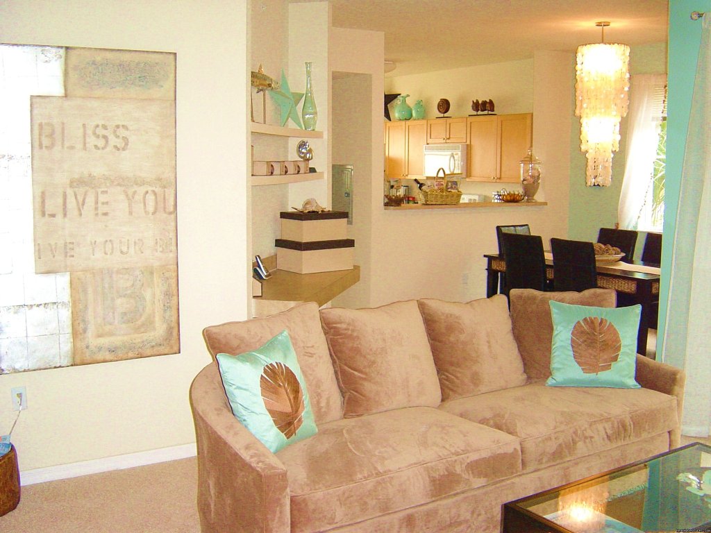 Our Luxury Seaside Escape Condo | POSHPADZ is 5 Star Luxury For Less! | Image #7/13 | 