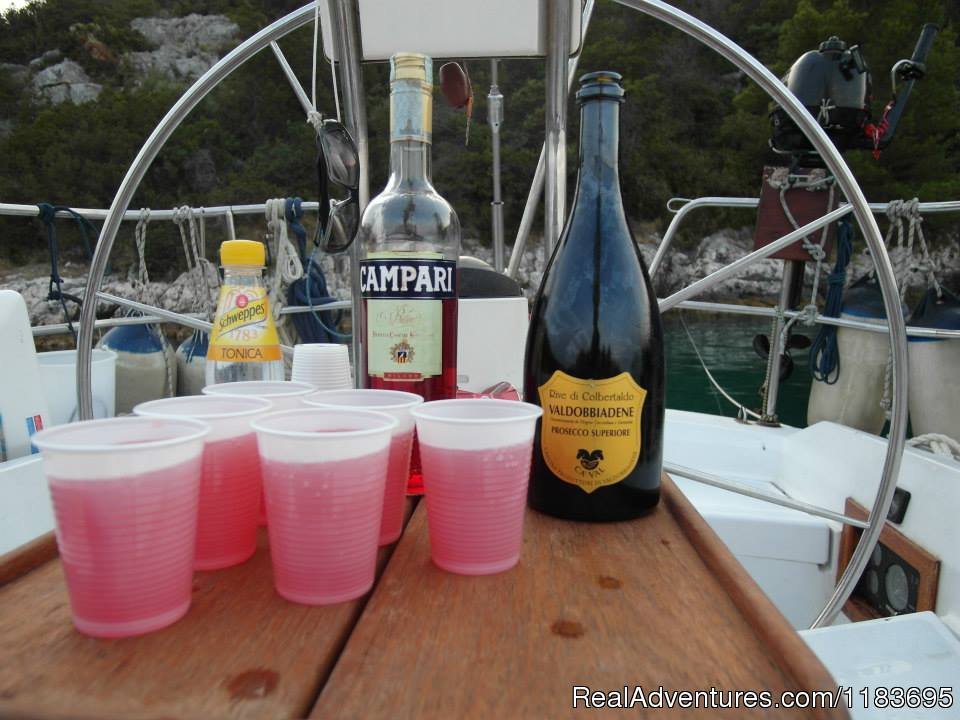 Day sail trip St.Lucia with spaghetti lunch | Image #2/2 | 
