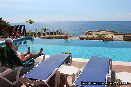 Poolside View of the ocean | Mirage Resort | Image #5/7 | 