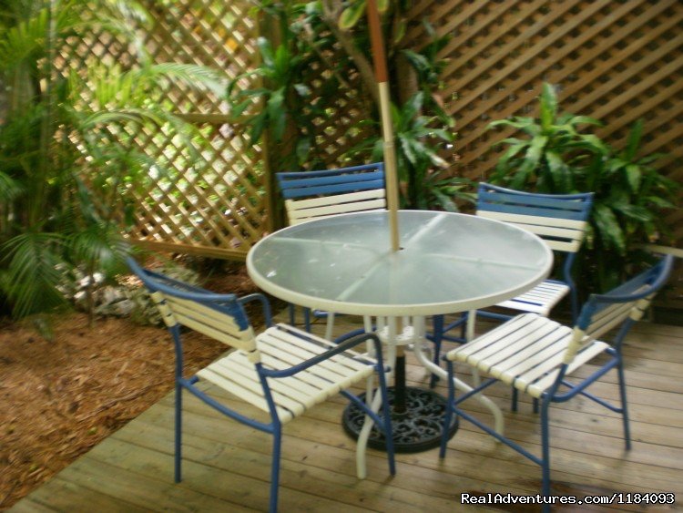 Key West Oasis 2 block walk to Duval Street | Image #10/17 | 