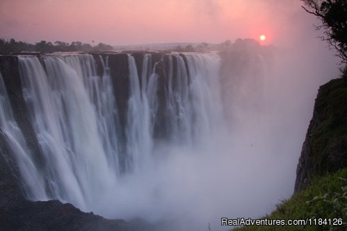 Sunrise in Victoria Falls | Pearls Tours Victoria Falls - Accommodation | Victoria Falls, Zimbabwe | Sight-Seeing Tours | Image #1/1 | 