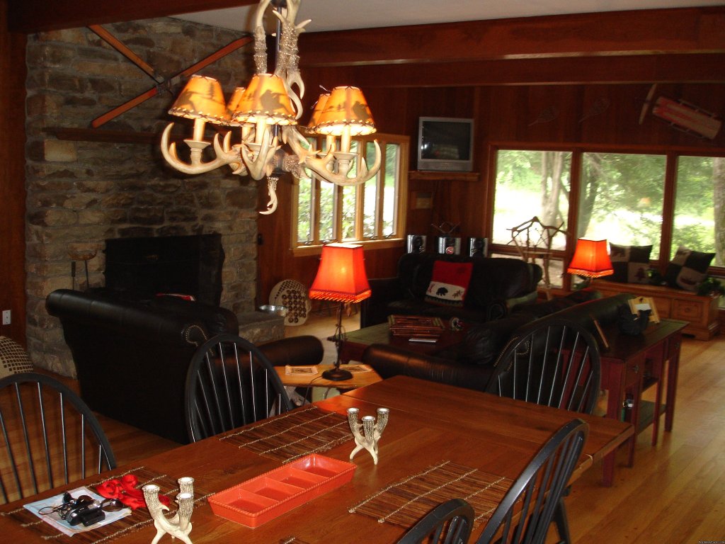 Colonel Weber Ski Lodge | Image #8/9 | 