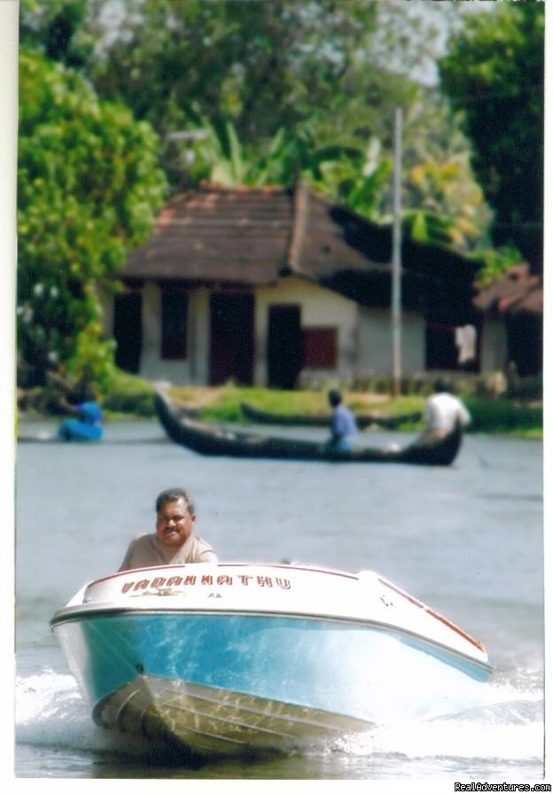 SPEED BOAT | House Boat Cruise Kerala Kumarakom Allapuzha | Image #3/10 | 