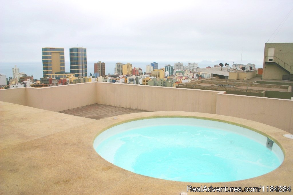 Rooftop Jacuzzi | Luxury Apartment to rent in Lima. | Image #2/6 | 