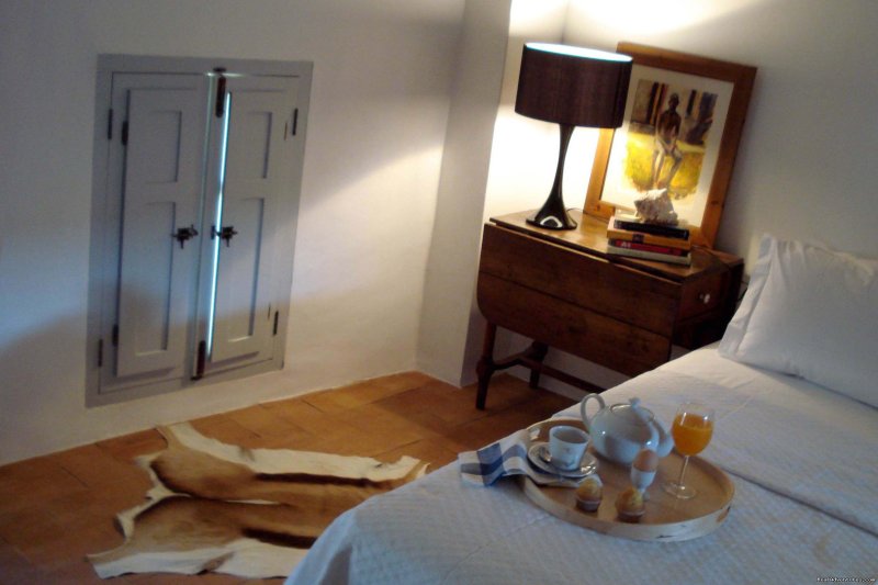 The Oro Room | B and B in in the heart of Xativa, Valencia | Image #5/9 | 