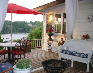 Wake-up to the Sunrise over the Harbour | Picton, Ontario Vacation Rentals | Niagara-on-the-Lake, Ontario