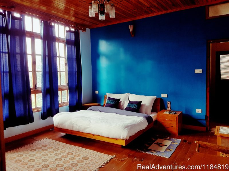 Luxury Wooden Deluxe Room | Dwarika Residency shelapani shimla hills | Image #2/9 | 