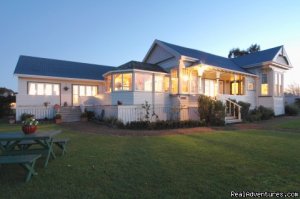 Cotswold Cottage relax and unwind | thames, New Zealand Bed & Breakfasts | Palmerston North, New Zealand