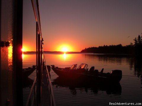 Another beautiful end to a great day! | Rainy Lake Houseboats  premier houseboat rentals | International Falls, Minnesota  | Sailing | Image #1/8 | 