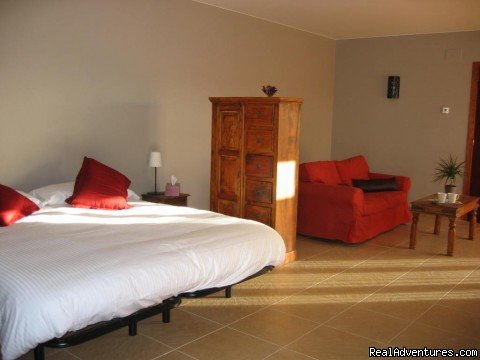 Ruby Bedroom | Luxury Vacation Rental in Girona near Barcelona | Image #4/4 | 