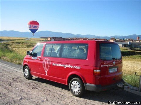 Chase vehicle | Hot-air Balloon Rides in Madrid & Segovia, Spain | Image #10/11 | 