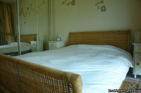 Master bedroom | Luxury Garden Apartment in Neot Golf Caesarea | Image #3/11 | 