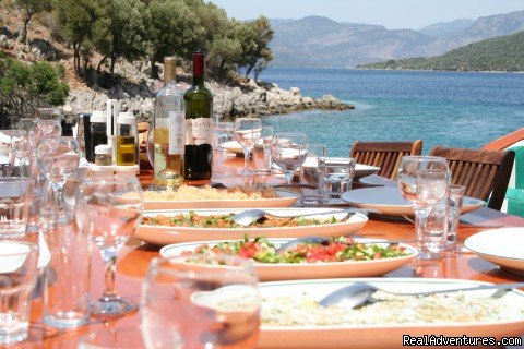 Lunch in a cove in Turkey | Archaeological Tours, Gulet Cruises and Charters | Image #7/23 | 