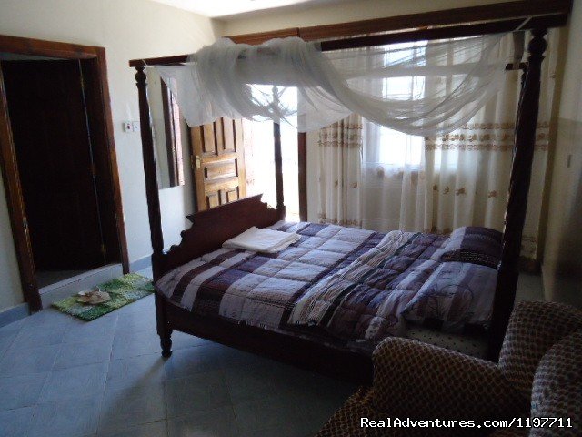 Hotel Double room with lake views,sleeps 2 | Hotel Near Lake& Self Catering Hostel,Kisumu,Kenya | Image #8/25 | 
