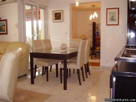 Dining area in the apartment | Lux apartment with private garden close the beach | Image #6/10 | 