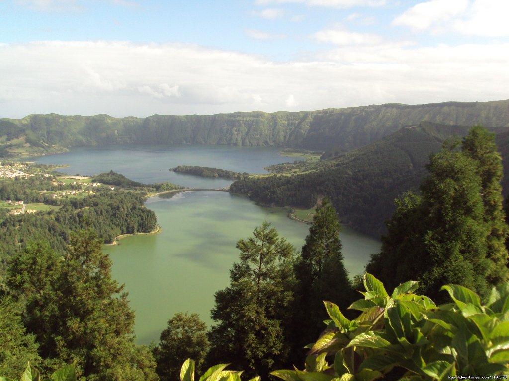 Sete Cidades Crater Lake | Azores Van & Car Tours | Image #26/26 | 