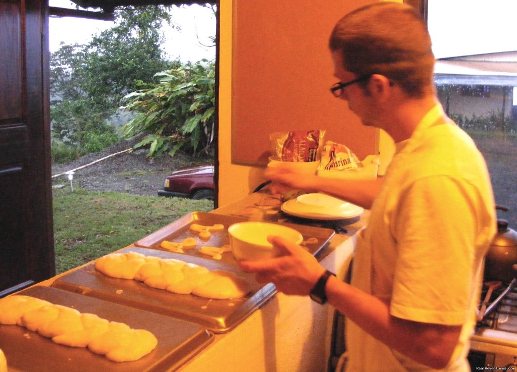 Essence Arenal Demo Cuisine, making fresh bread | Essence Arenal Boutique Hostel | Image #18/21 | 