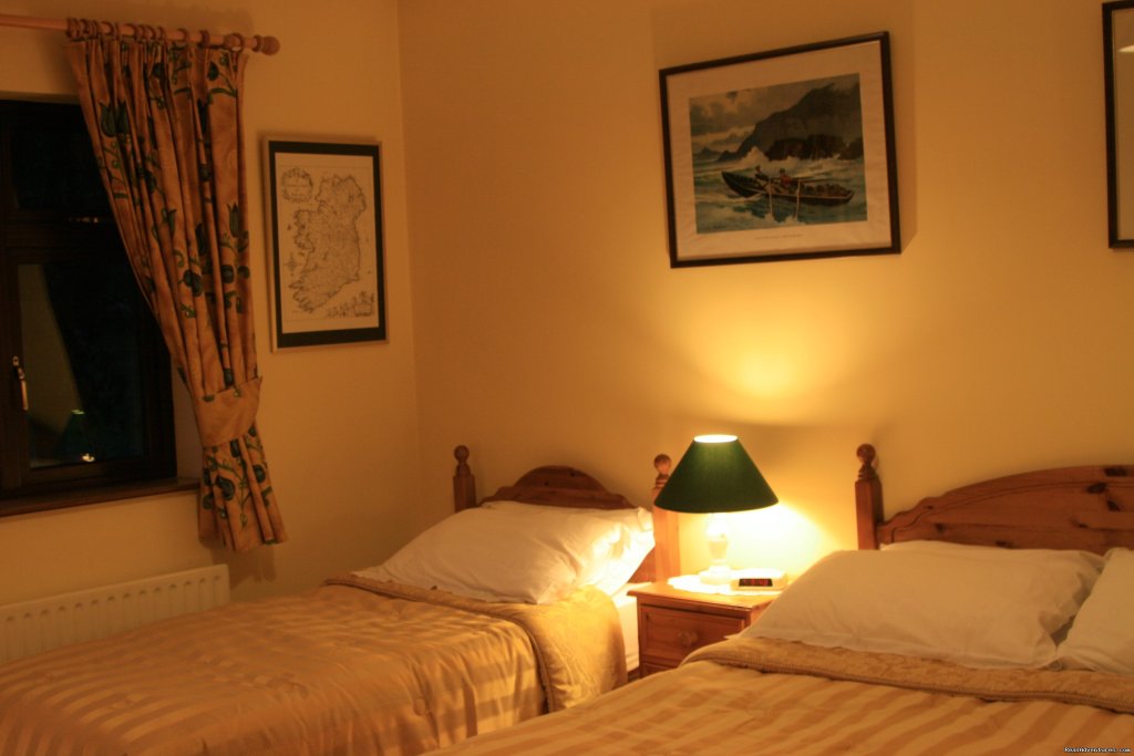 Bedroom 1 Triple ensuite downstairs | Step back in time at Dunaree Bed and Breakfast | Image #7/8 | 