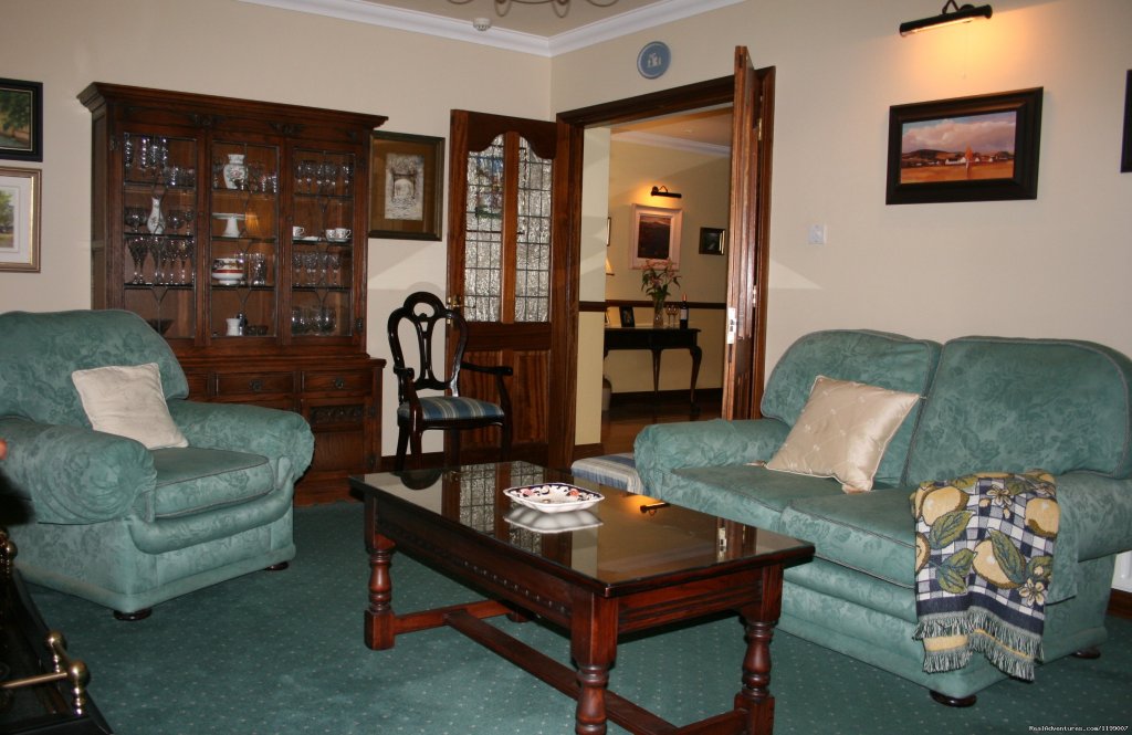 Guset Lounge area | Step back in time at Dunaree Bed and Breakfast | Image #4/8 | 